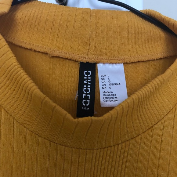 H&M mustard yellow top - Picture 2 of 2